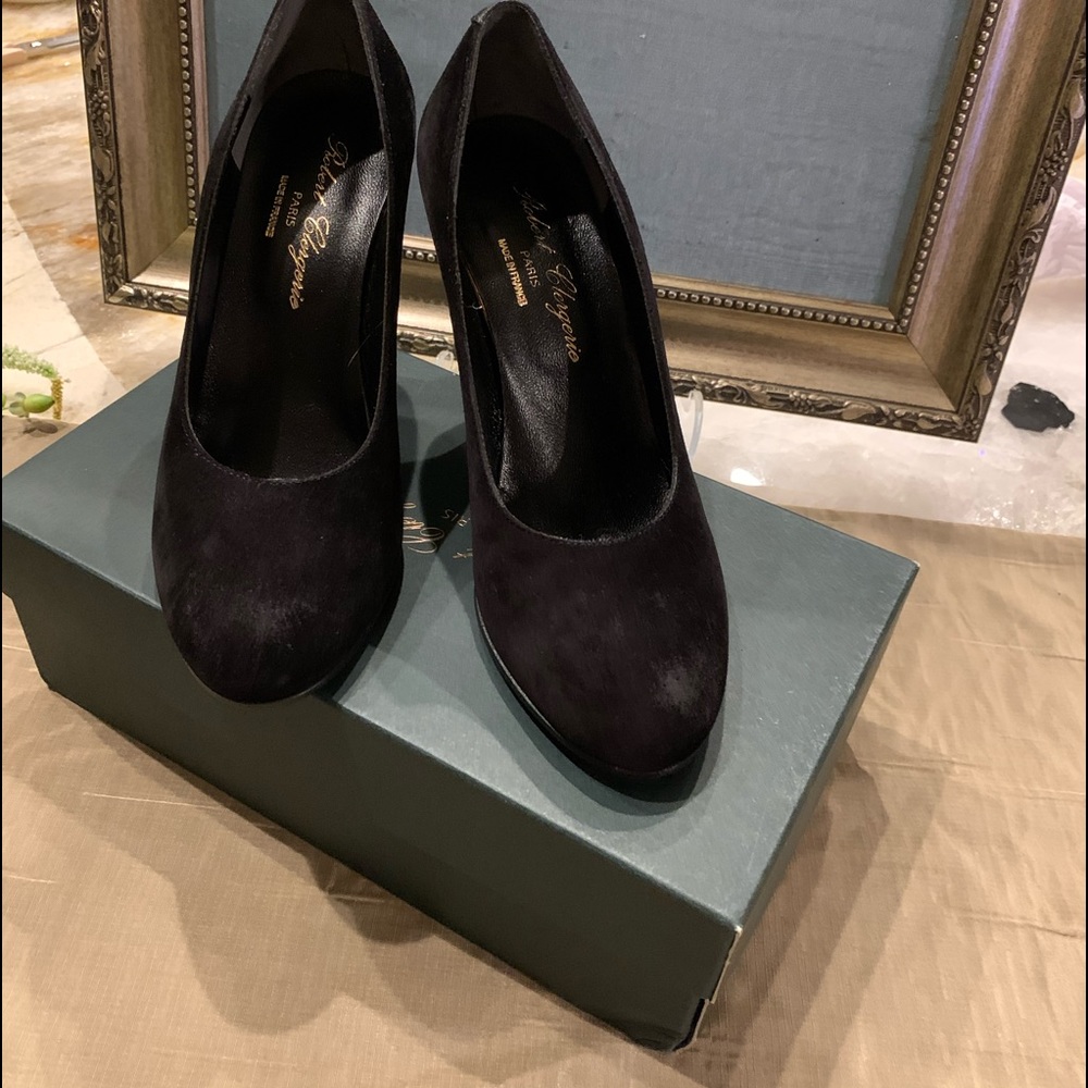 Robert Clergerie Desir style Black suede